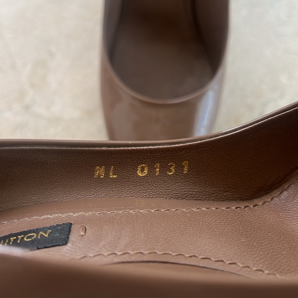 Louis Vuitton Pump (heels) - Picture 3 of 16